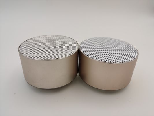 CE ROHS сертифицированный портативный динамик Bluetooth Руки свободные 69x69x42 мм