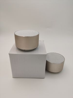 CE ROHS сертифицированный беспроводный портативный динамик Руки свободные 69x69x42 мм